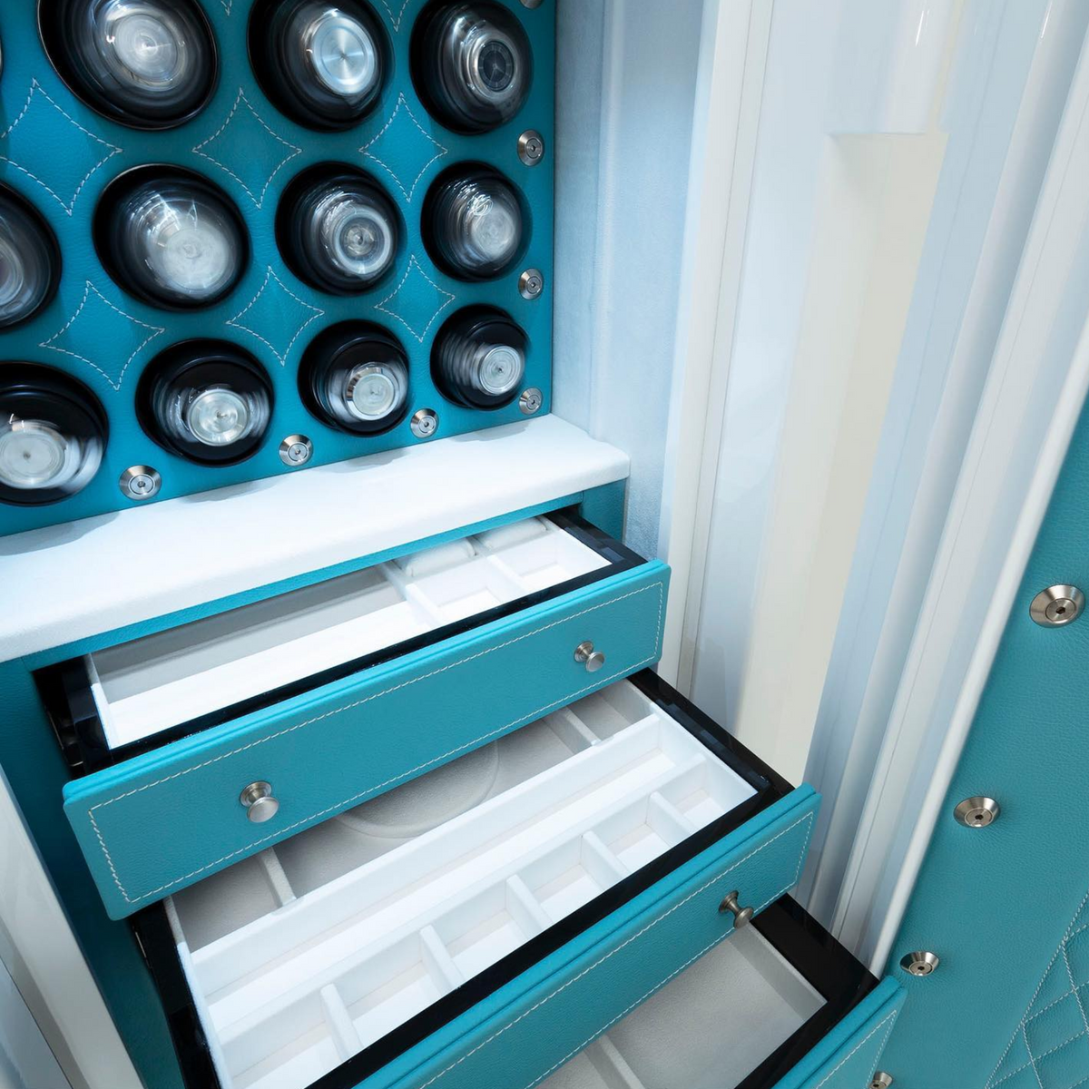 The Gem: Leather Jewelry Safe