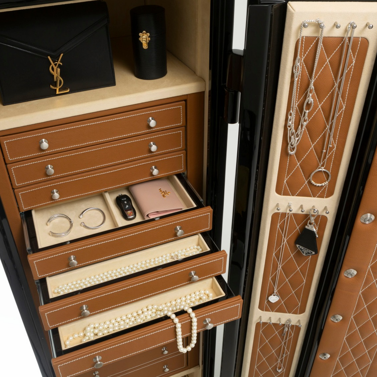 The Gem: Leather Jewelry Safe