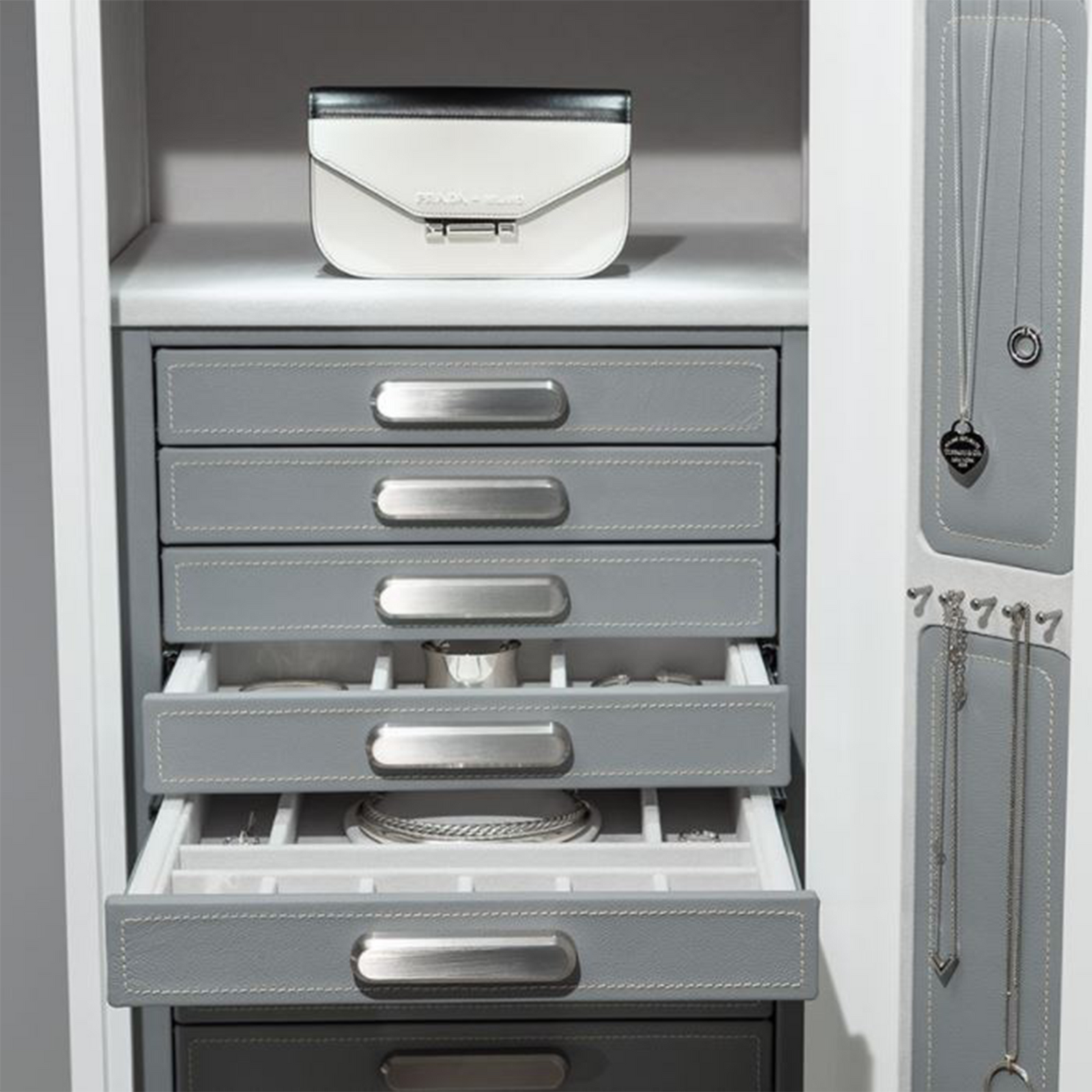 Jewelry Safes in Naples